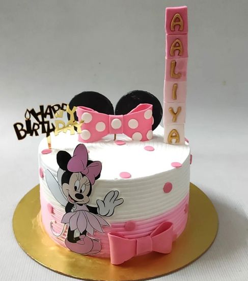 Picture of Cute Minnie Design Cake