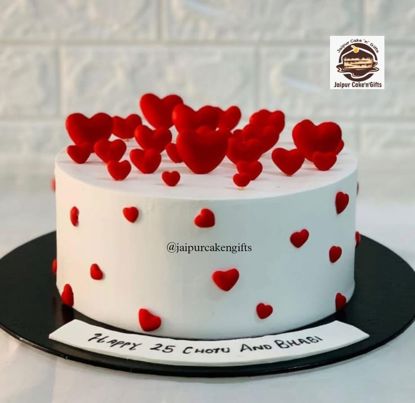 Picture of Cute Red Mini Heart Cake