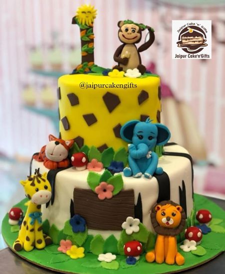 Picture of Jungle Theme Cake Design