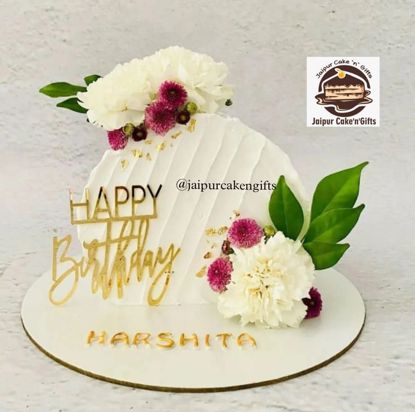 Picture of White Flowers Cake