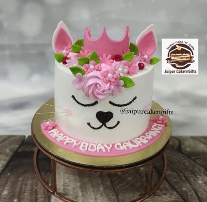 Picture of Cute Floral Cat Cake